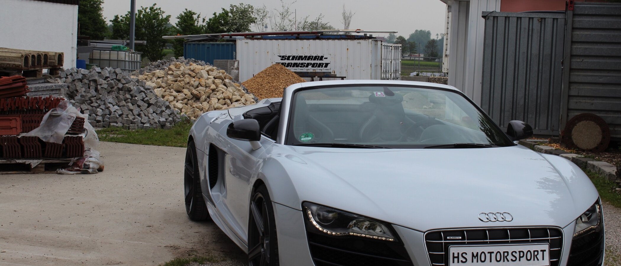 R8 V10 Spider