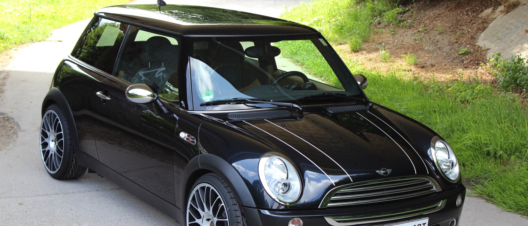 Mini Black